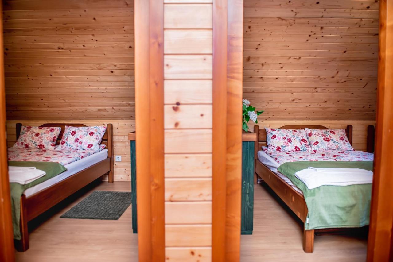 Central Chalet Varsag Luaran gambar